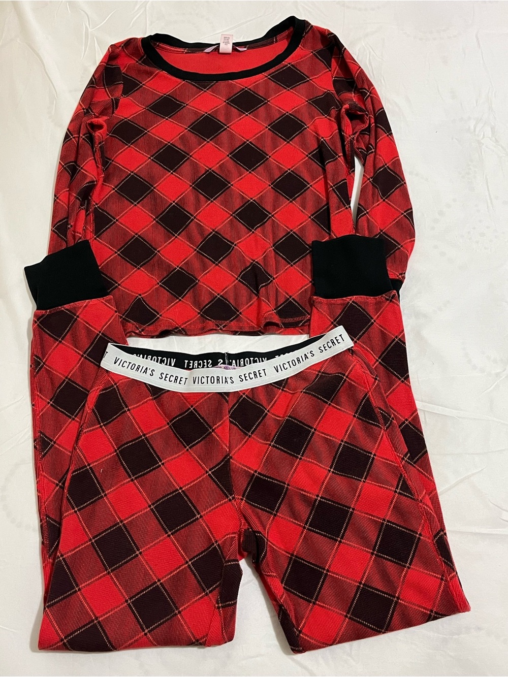 Victoria's Secret Red and Black Plaid Long-Sleeve Pajama Set Women’s Size Small